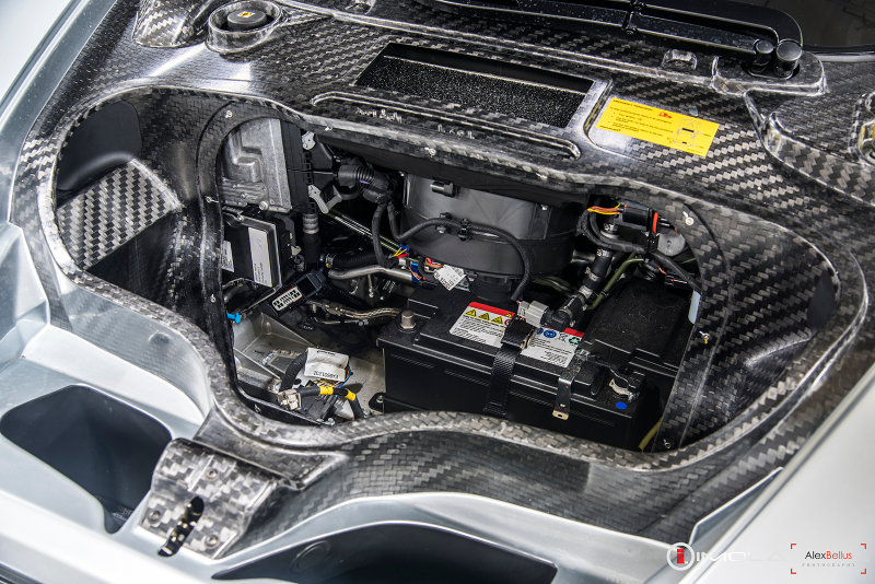 Illustration for article titled The McLaren P1 Like You've Never Seen It Before: Taken Apart